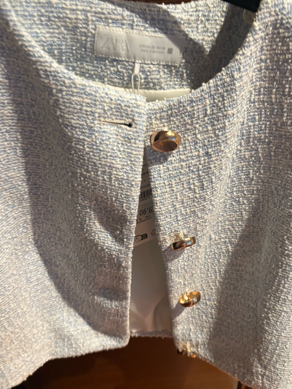 NWT Zara Light Blue Tweed Sleeveless Crop Top with Gold Buttons - Picture 4 of 7